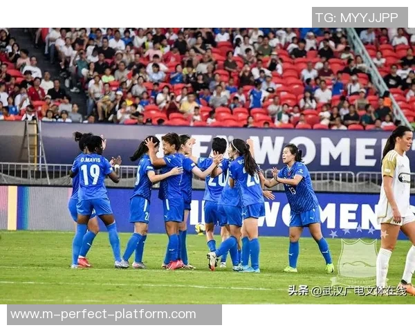 女亚冠杯精彩瞬间替补门将两度扑救点球助武汉队逆转胜利