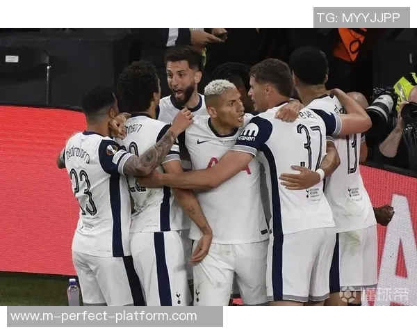 热刺与米兰激战正酣谁能在欧冠赛场上笑到最后